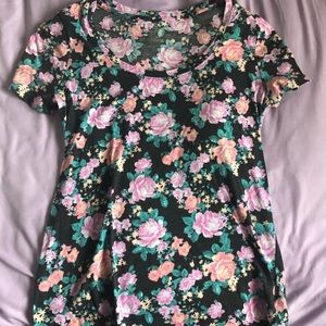 Floral scoop neck T-shirt